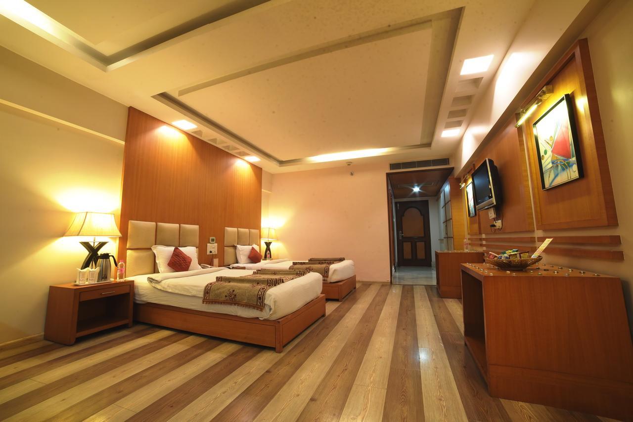 Hotel Babylon Inn Rāipur Buitenkant foto