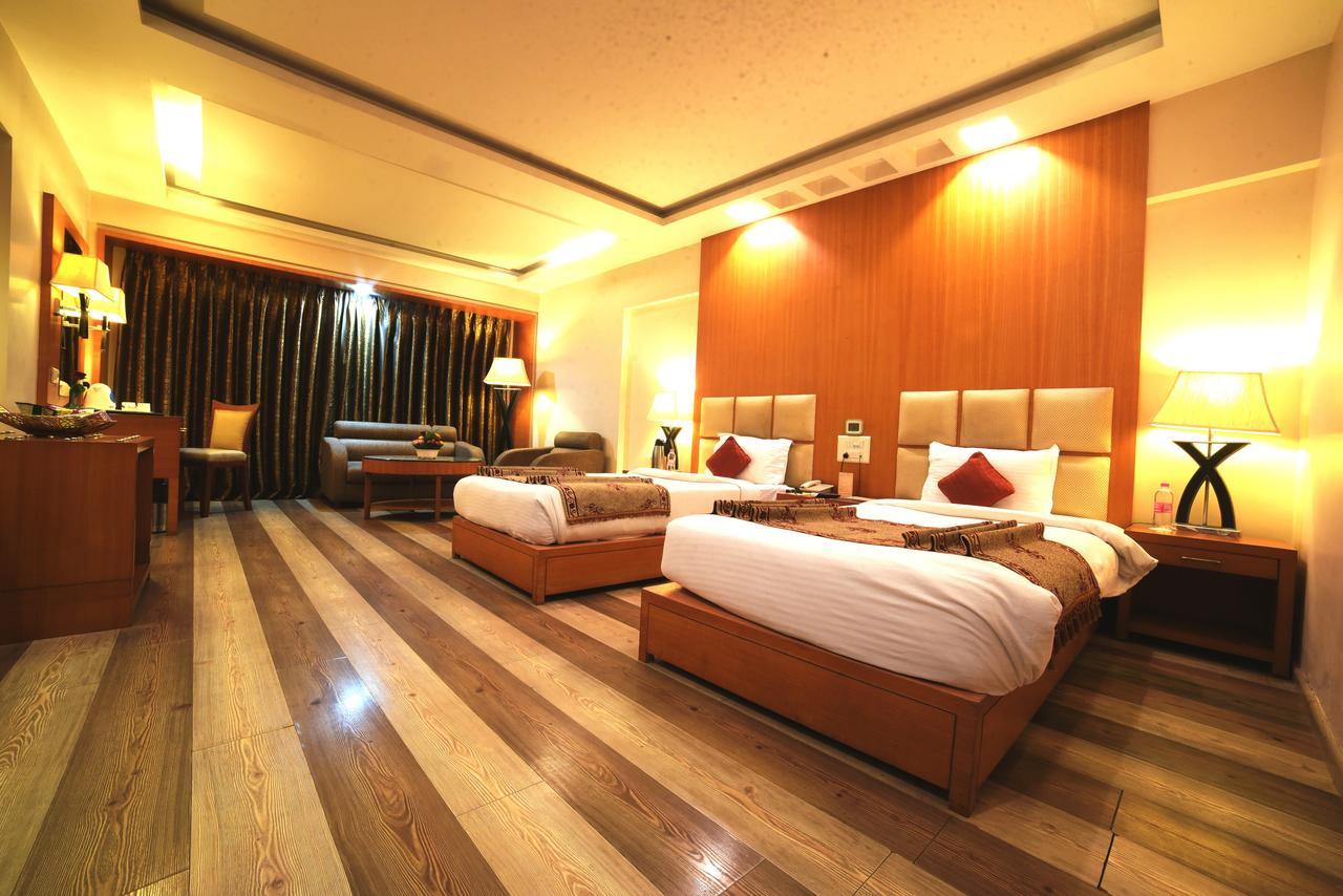 Hotel Babylon Inn Rāipur Buitenkant foto