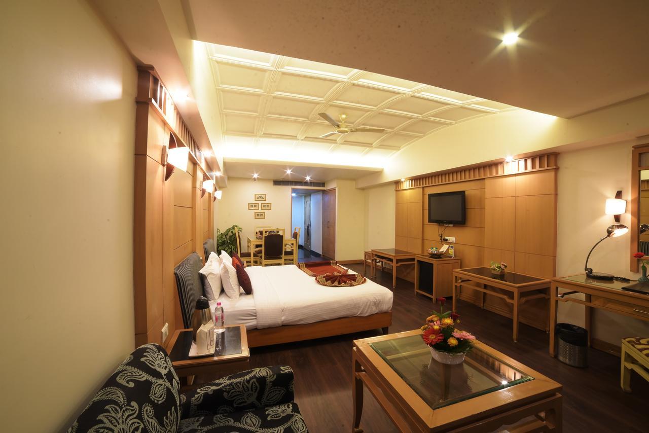 Hotel Babylon Inn Rāipur Buitenkant foto