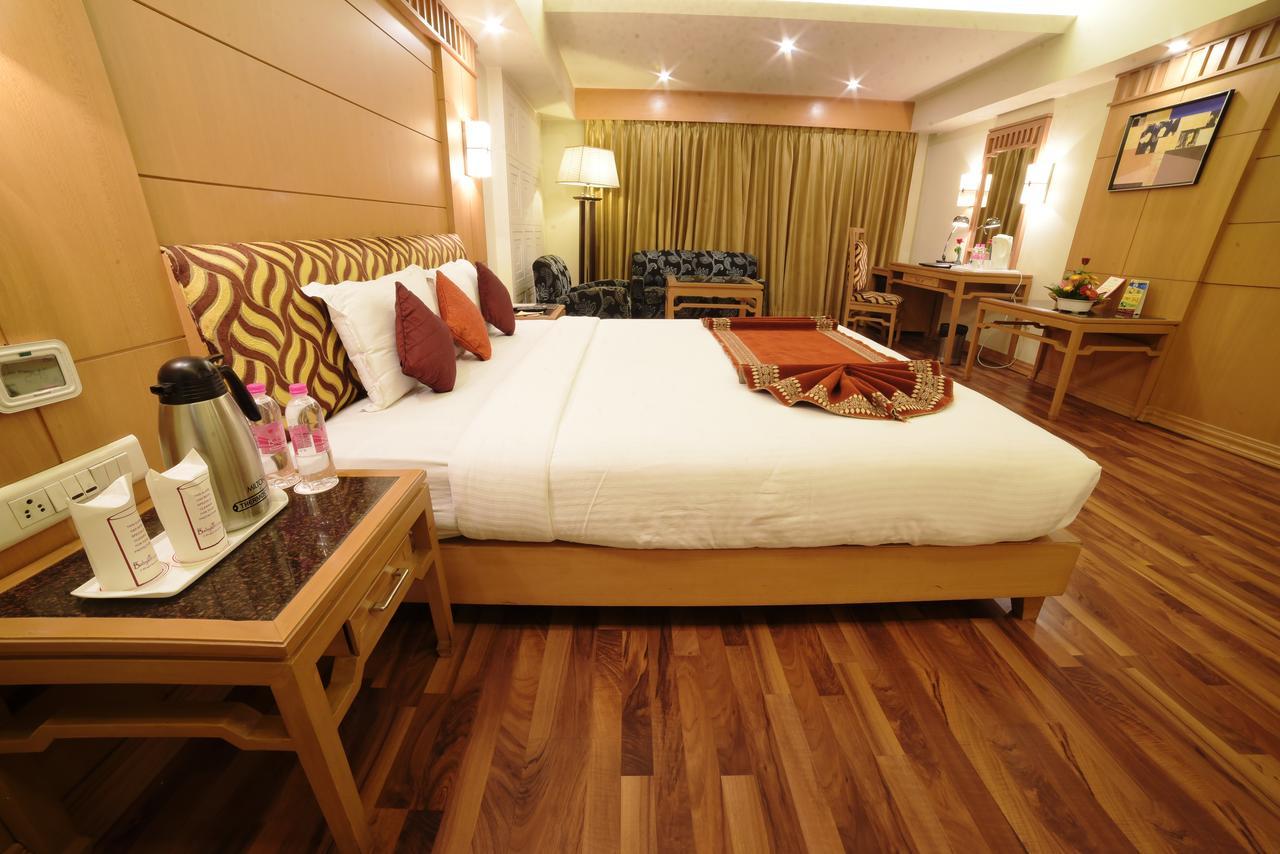 Hotel Babylon Inn Rāipur Buitenkant foto