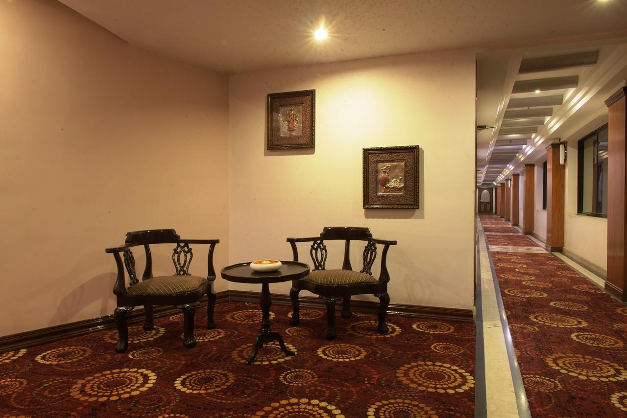 Hotel Babylon Inn Rāipur Buitenkant foto